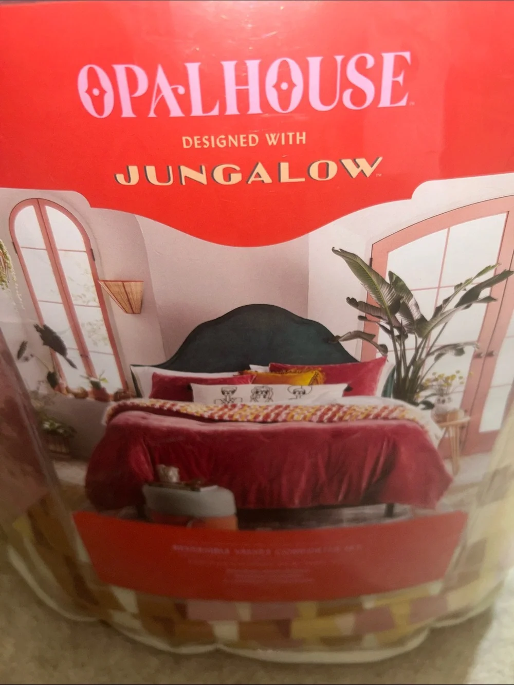 Opalhouse Jungalow King Plush Velvet Comforter Set in Berry .